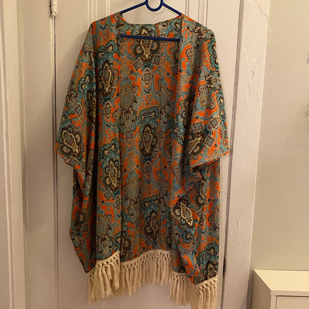 Boohoo Paisley Print Kimono Small